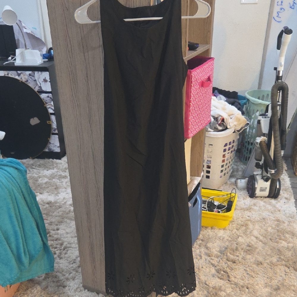 Chic Black Sleeveless Maxi Dress